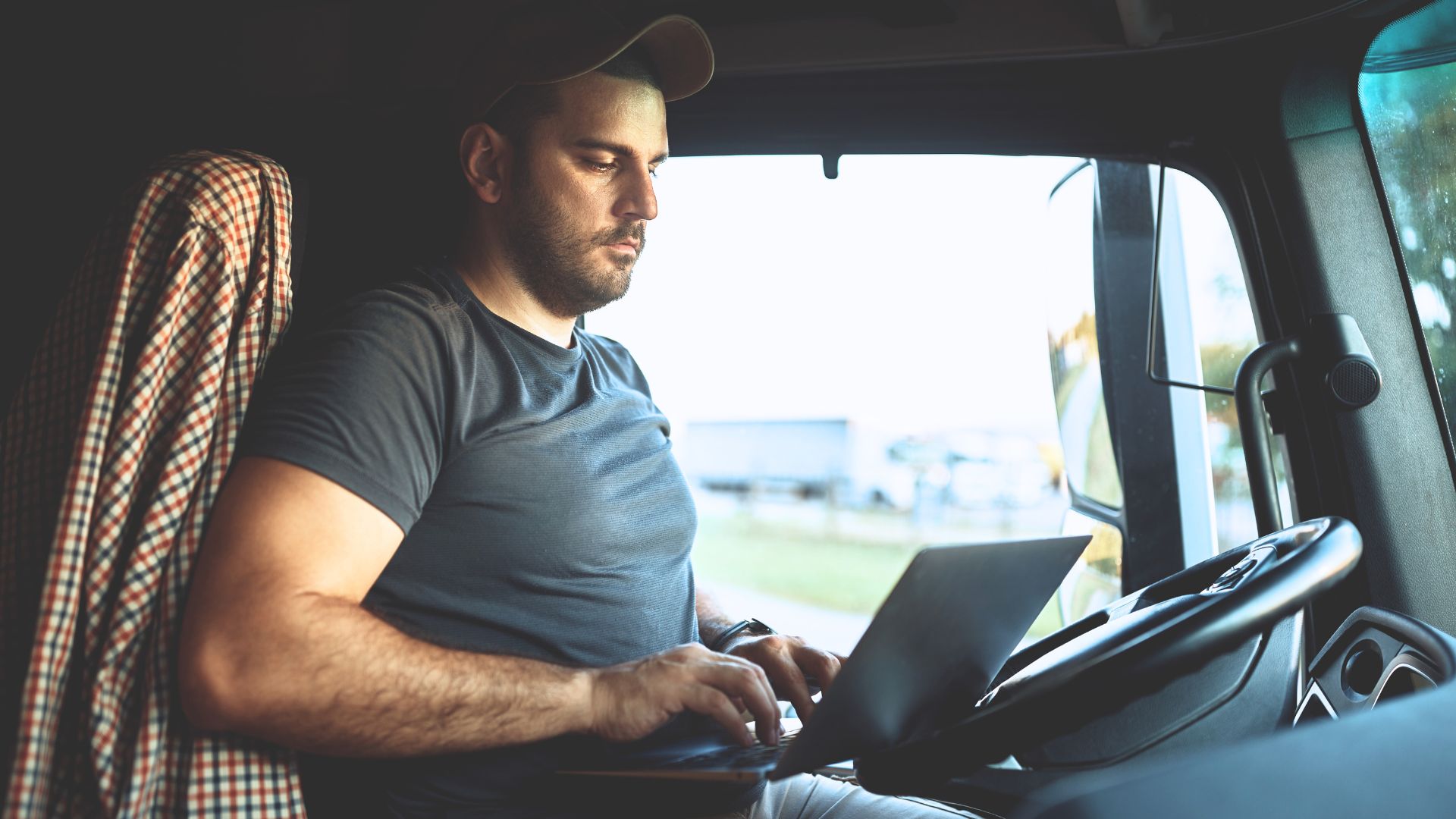Why Trucking Companies Need Virtual Wellness Programs Now